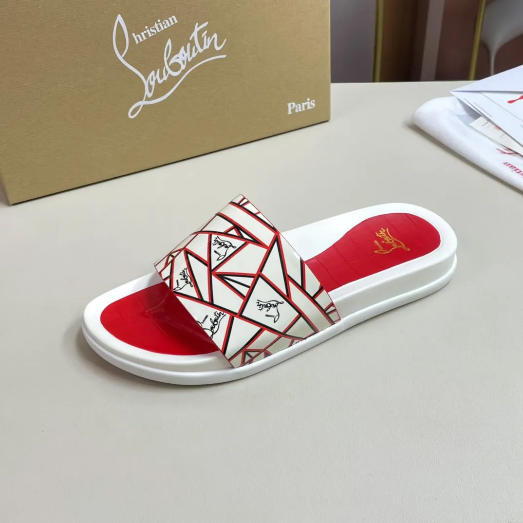 [CL red sole shoes] P: 300💰 size 38-45 Men's classic slippers, made on the official website 1:1, the original factory specializes in original materials ➖ OEM 3D printing pattern production ➖ Ultra-light non-slip outsole. Super fashionable and super comfortable, handsome on the feet, a must-have for men in summer! !